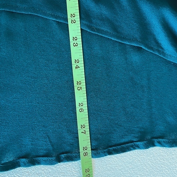 Umgee Blouse Ruffles High Low Hem Dark Green Semi Sheer Bell Sleeves Floral Sz L - Picture 12 of 12